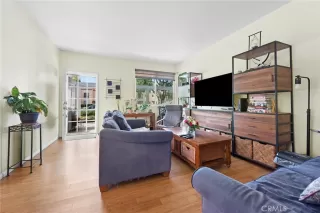 Photo #4: IV25224961 Listing 