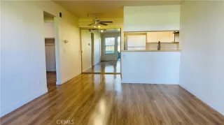 Photo #5: IV26032453 Listing