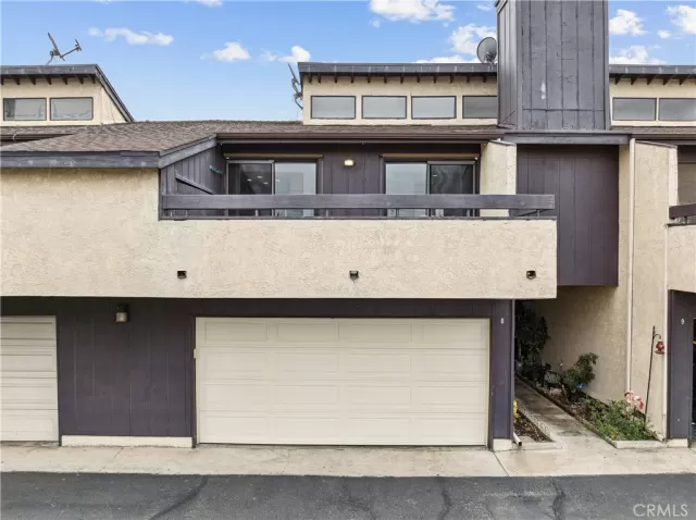 MLS: IV26032974 Condo For Sale