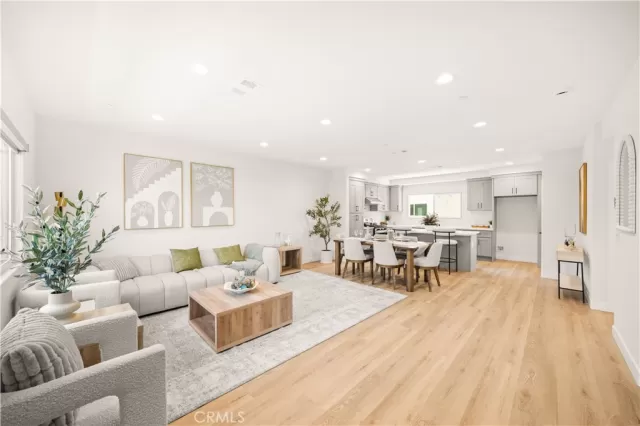 MLS: IV26038788 Condo For Sale