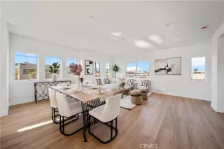 Photo #2: IV26043755 Listing 