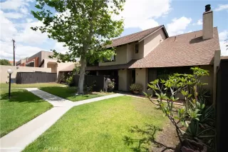 Photo #2: IV26100777 Listing