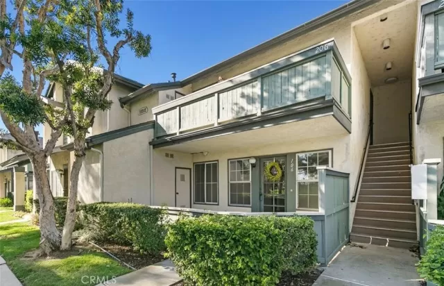 MLS: IV26106654 Condo For Sale