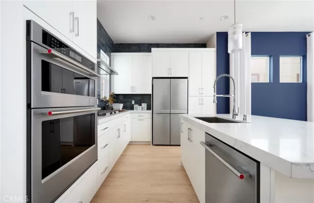 MLS: IV26109778 Condo For Sale