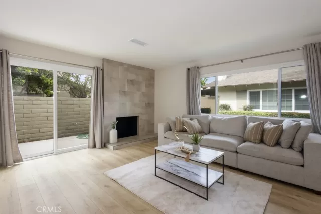 MLS: IV26109924 Condo For Sale