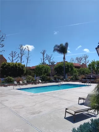 Photo #1: JT24063698 Listing 