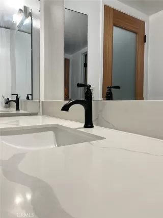 Photo #5: JT24063698 Listing 