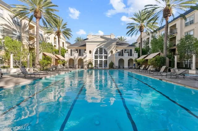 MLS: LG22209429 Condo For Sale