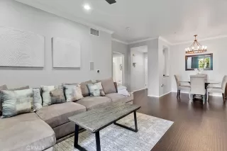 Photo #5: LG22209429 Listing 