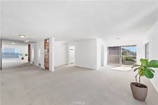 Photo #4: LG22231758 Listing 