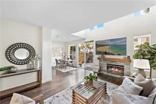 Photo #2: LG22254881 Listing