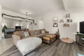 Photo #4: LG22256707 Listing 