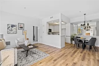 Photo #1: LG22258278 Listing