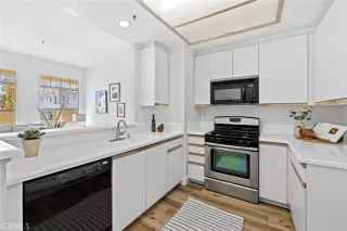 Photo #6: LG22258278 Listing