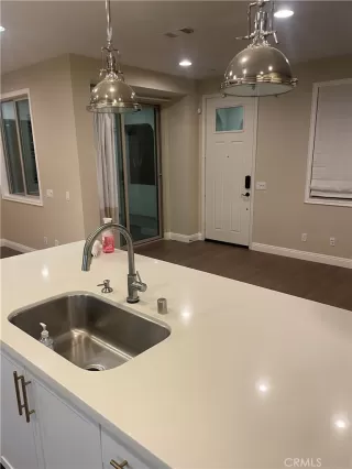 Photo #5: LG23015579 Listing 