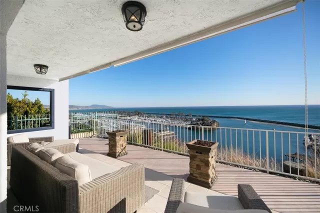 MLS: LG23017680 Condo For Sale