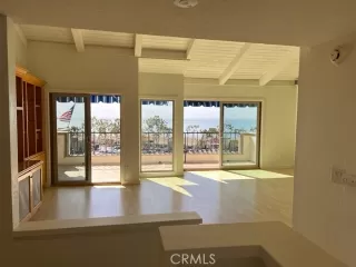 Photo #4: LG23032580 Listing