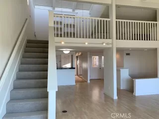 Photo #5: LG23032580 Listing