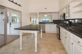 Photo #6: LG23032580 Listing