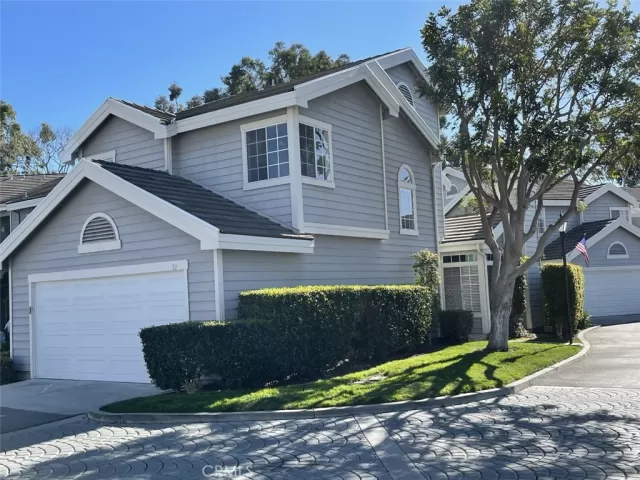 MLS: LG23037830 Condo For Sale