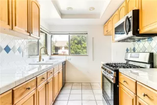 Photo #4: LG23040514 Listing