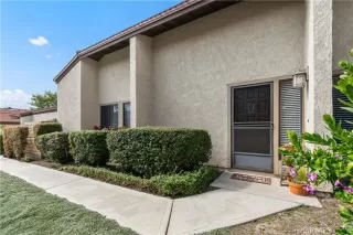 Photo #3: LG23041805 Listing