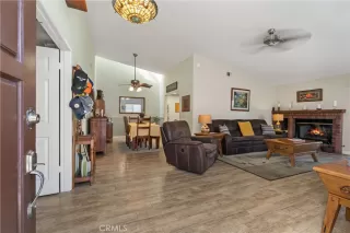 Photo #6: LG23041805 Listing