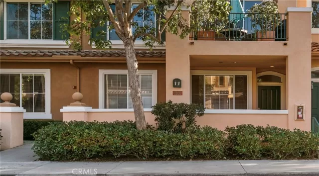 MLS: LG23043387 Condo For Sale