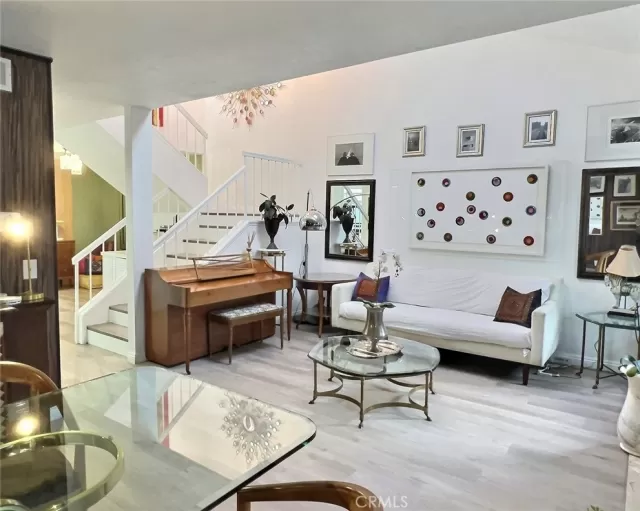 MLS: LG23048063 Condo For Sale