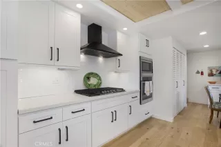 Photo #4: LG23052483 Listing