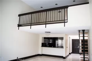 Photo #6: LG23053237 Listing