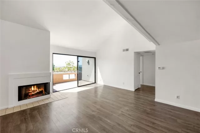 MLS: LG23054536 Condo For Sale