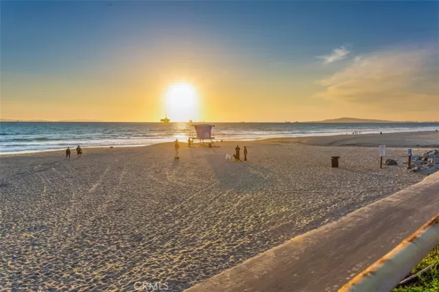 MLS: LG23063202 Condo For Sale