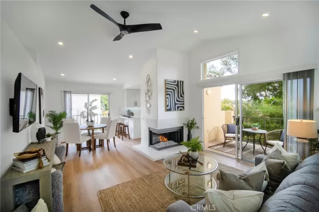 MLS: LG23065038 Condo For Sale