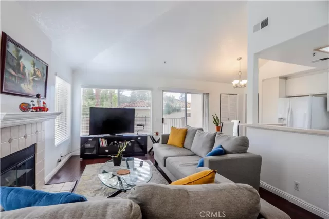 MLS: LG23076348 Condo For Sale