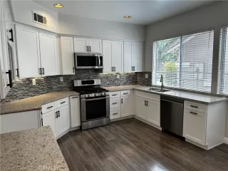 Photo #5: LG23077442 Listing 