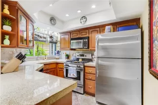 Photo #3: LG23077632 Listing 