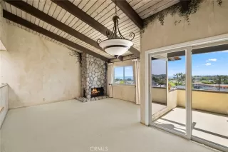 Photo #5: LG23090863 Listing