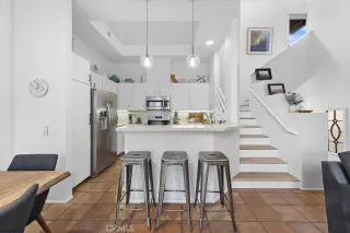 Photo #5: LG23091803 Listing 