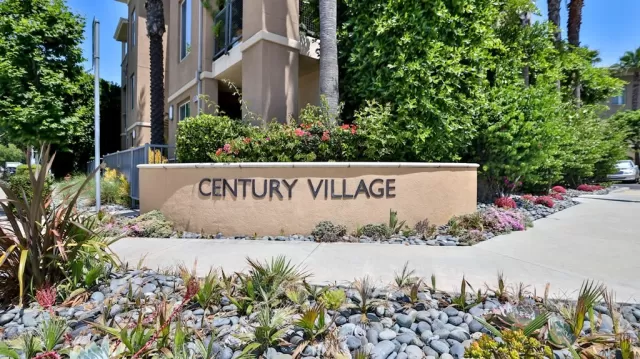 MLS: LG23102458 Condo For Sale