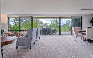 Photo #6: LG23104677 Listing 