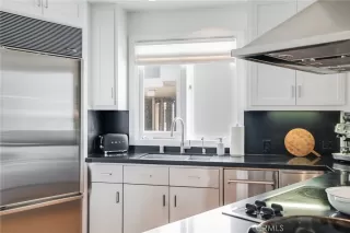 Photo #5: LG23110673 Listing