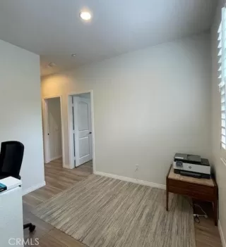 Photo #6: LG23111028 Listing