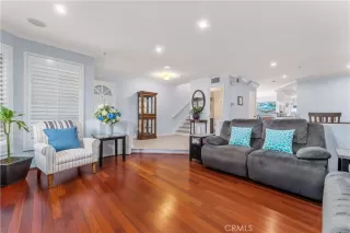 Photo #3: LG23111786 Listing