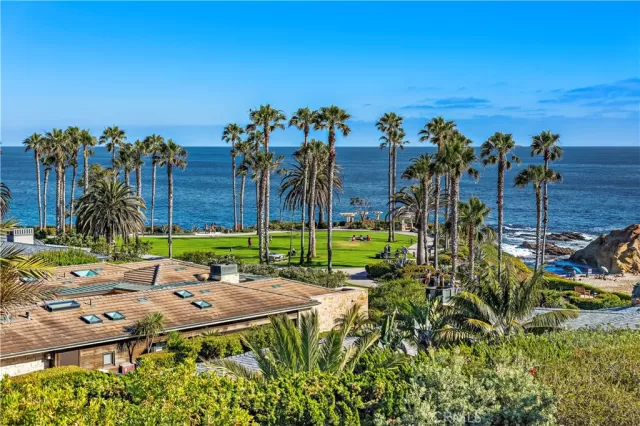 MLS: LG23122137 Condo For Sale