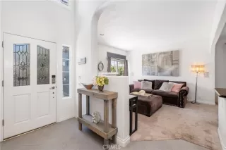 Photo #5: LG23123436 Listing 