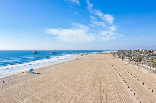 MLS: LG23130621 Condo For Sale