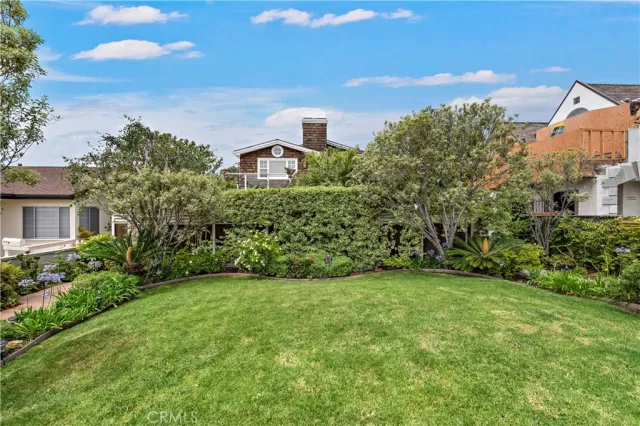 MLS: LG23130804 Condo For Sale