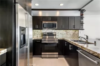 Photo #6: LG23135871 Listing 