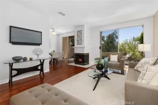 Photo #6: LG23139280 Listing 